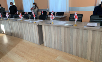 ჩხოროწყუს საკრებულოს სხდომა ჩაიშალა