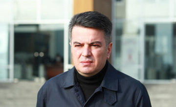 მალხაზ თორიას და მის არასრულწლოვან შვილს უცნობი პირები ფიზიკურად გაუსწორდნენ