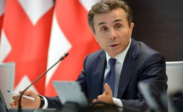 ბიძინა ივანიშვილი ჟურნალისტებს ქუთაისში ხვდება