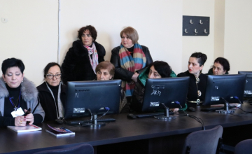 სამეურვეო საბჭომ ზუგდიდის მე-6 სკოლის დირექტორი არ გაათავისუფლა (ვიდეო)