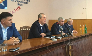 სოხუმი ნარკოდილერებს ომს უცხადებს