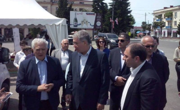 დავით სერგეენკომ ზუგდიდელებს 26 მაისი მიულოცა (ვიდეო)