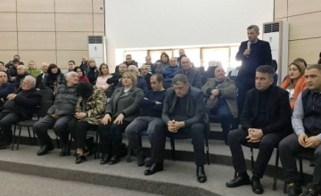 ოპოზიციონერი დეპუტატი ყოფილი პროფესიული კოლეჯის m²-ისთვის გადაცემის წინააღმდეგია (ვიდეო)