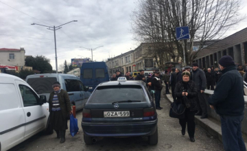 მერია: ტაქსის მძღოლები მუშაობას კვლავ ზუგდიდის ბაზრის წინ გააგრძელებენ