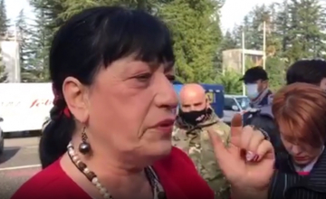 მერიაში იმიტომ წამოვიყვანე ბავშვები, რომ უნდა გამოვიდნენ მერები და ცნობილი ადამიანები - ქალი რომელმაც მოსწავლეებს ტუალეტი დაასუფთავებინა