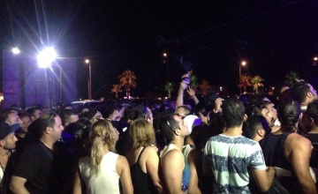 Gem fest-ზე შესასვლელად მოქალაქეები რიგში საათობით დგანან (ვიდეო)