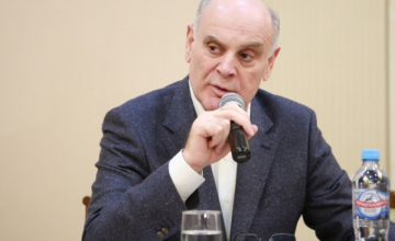 სოხუმი: ასლან ბჟანიას ორმხრივი პოლისეგმენტური პნევმონია დაუდგინდა 
