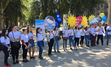 აიხილე თვალები, შეაჩერე ძალადობა - აქცია ზუგდიდში (ფოტო)