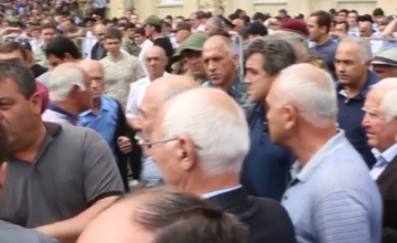 სოხუმში „საპრეზიდენტო არჩევნების“ გადატანას და ბჟანიას მოწამვლის ფაქტის გამოძიებას ითხოვენ 