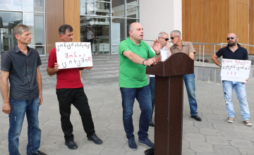 თენგიზ ჯგუშია ყოფილი გუბერნატორის დასჯას ითხოვს, მომავალს კი მოთხოვნებს უყენებს (ვიდეო)