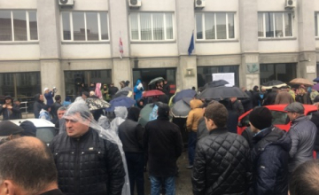 ზუგდიდში თენგო ქობალიას მხარდამჭერი აქცია მიმდინარეობს 