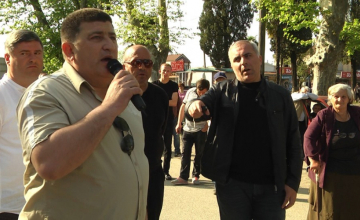 დარჩელში ია კერზაიას შვილი და 