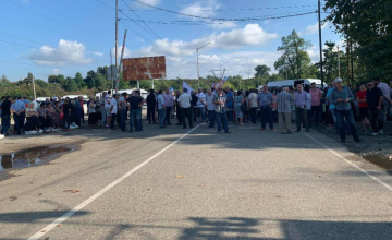 ენგურის ხიდზე, სავარაუდოდ, ხატის გადმობრძანებას ელოდებიან 