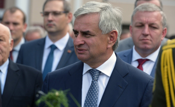 რაულ ხაჯიმბა და ანატოლი ბიბილოვის მოწვევით ცხინვალში ჩავა