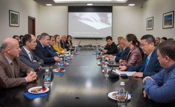 ლევან შონია ჩაის მწარმოებელი ჩინური კომპანიის წარმომადგენლებს შეხვდა