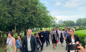 სალომე ზურაბიშვილი ზუგდიდში ვლაქერნობის დღესასწაულს ესწრება