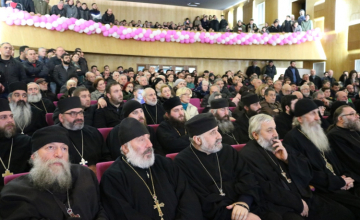 ზუგდიდში ღვთისმშობლის ფრესკის შესაძლო აღმართვაზე შეხვედრა გაიმართა (ვიდეო)