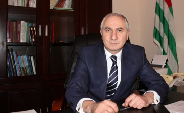 დე ფაქტო აფხაზეთს ახალი პრემიერ-მინისტრი ჰყავს