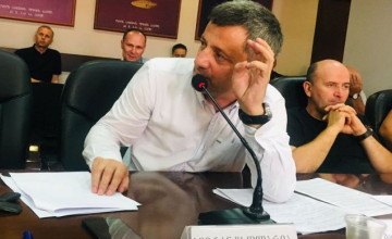 ბათლომე შელია: უთხარით ხალხს, რომ პირველ რიგში ხელფასებს მერიაში დასაქმებულ აქტივისტებს უზრდით 
