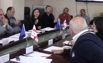 გარე ვაჭრობის აკრძალვის განხილვა სიტყვიერი დაპირისპირების ფონზე (ვიდეო)