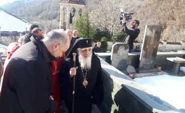 ბალდის მონასტერში წირვა დაპირისპირების ფონზე მიმდინარეობს